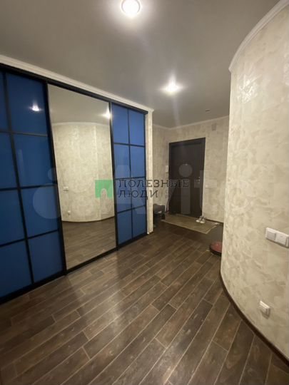 4-к. квартира, 110,8 м², 4/10 эт.