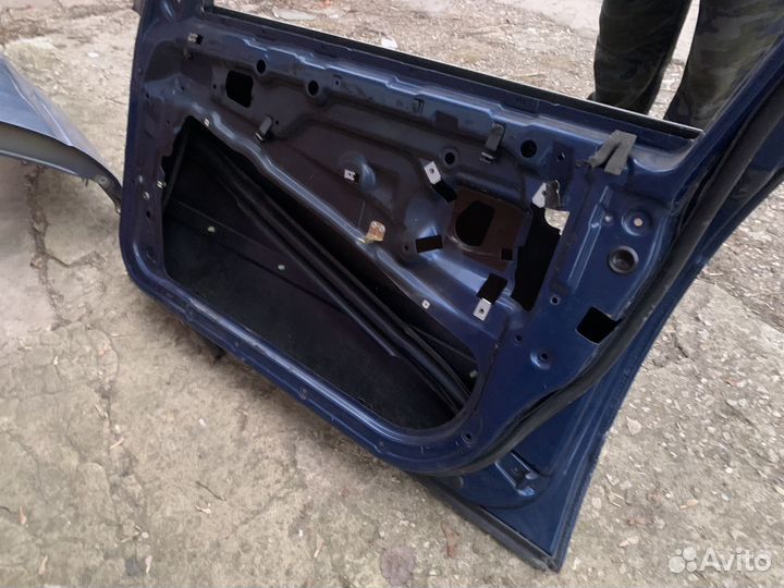 Дверь передняя правая Bmw e39