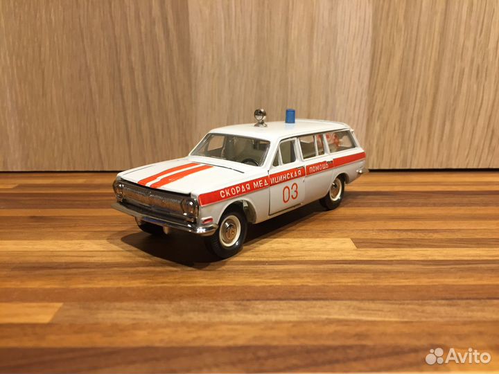 Модель 1:43 Волга