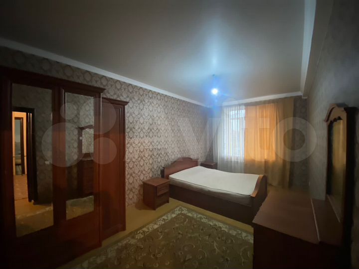 3-к. квартира, 92 м², 1/5 эт.