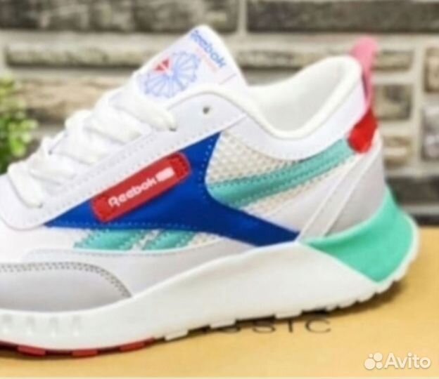 Кроссовки reebok женские 36 37 38 39