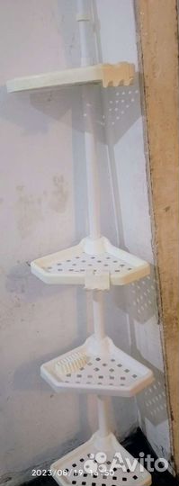 Угловая полка для ванной