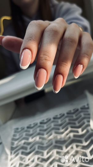 Наращивание ногтей