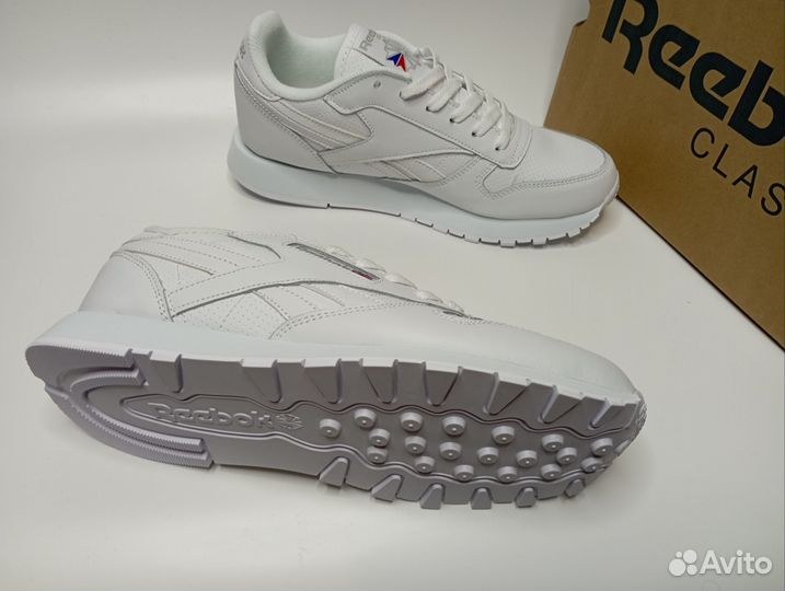 Кроссовки Reebok женские