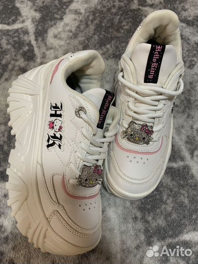 Кроссовки для девочки 35 размер