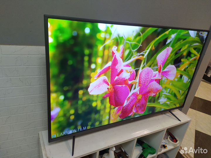 Огромный тонкий яркий 4К Dexp, SMART TV Wi Fi, 55