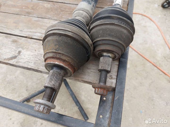 Шрус Привод Volkswagen jetta 1K0 407 271 MA