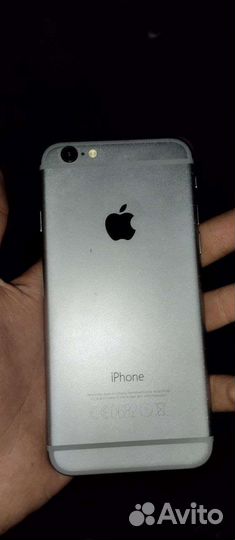 Телефон iPhone 6