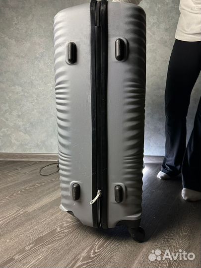 Чемодан на колесах