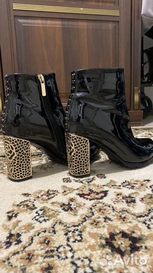 Полусапожки женские 38 размера