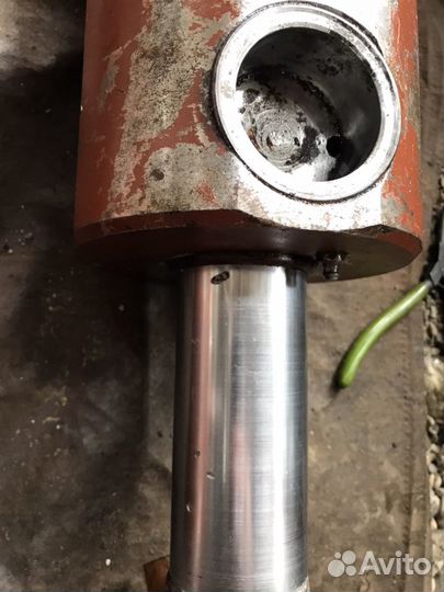 Продаю гидроцилиндр