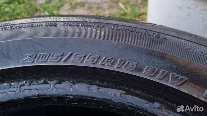 Yokohama 104ZR 205/55 R16