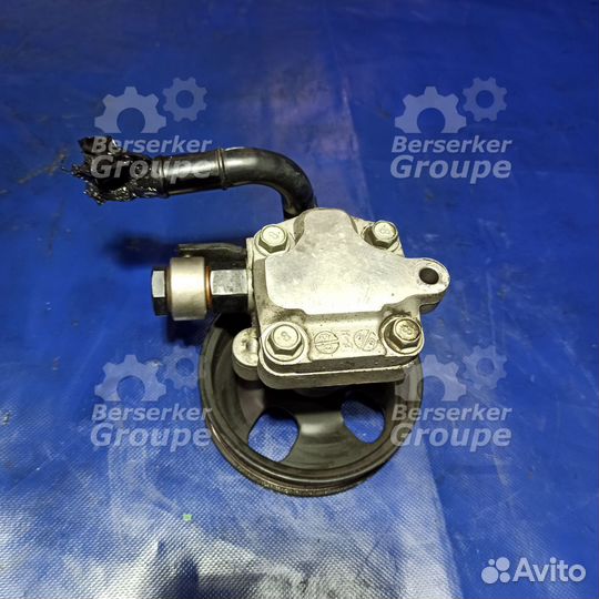 Насос гидроуселителя руля Kia Sorento D4CB