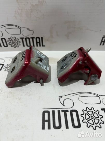 Петли двери передние правые Citroen C4 2011