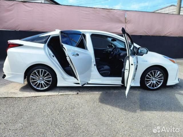 Toyota Prius 1.8 AT, 2019, 27 000 км