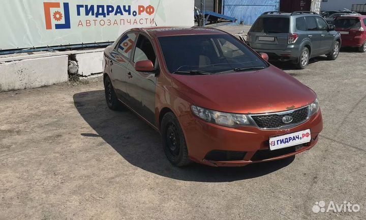 Кронштейн двигателя правый Kia Cerato (TD) 21670-2