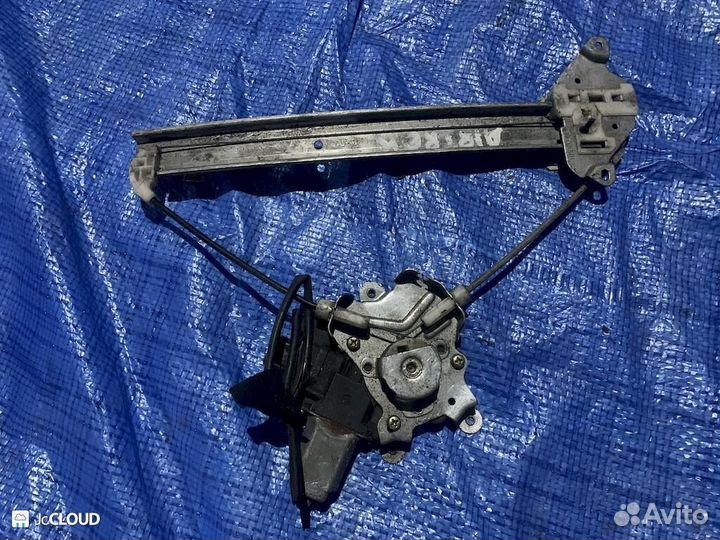 Стеклоподъемник на mitsubishi airtrek CU4W