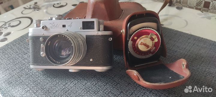 Пленочный фотоаппарат зоркий 4