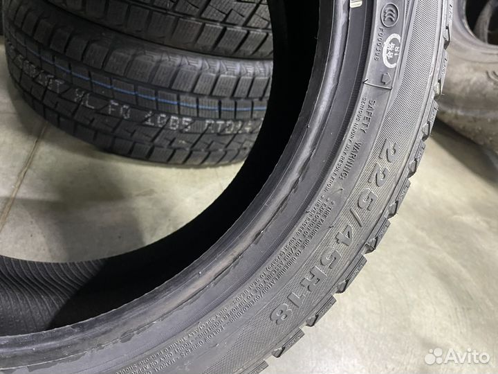 Goform W766 225/45 R18 95T