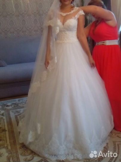 Свадебное платье