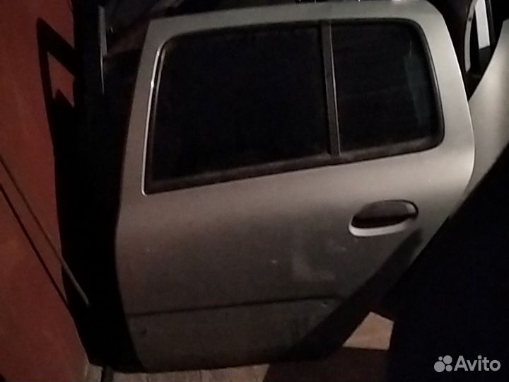 Дверь на Рено Symbol / Clio Рено Клио Симбол