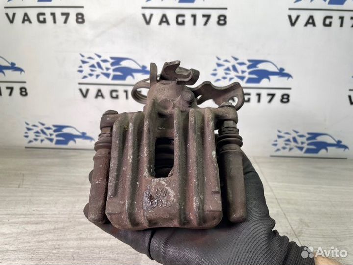 Суппорт задний левый Audi A4 B7 BRB 1.9 TDI 2007