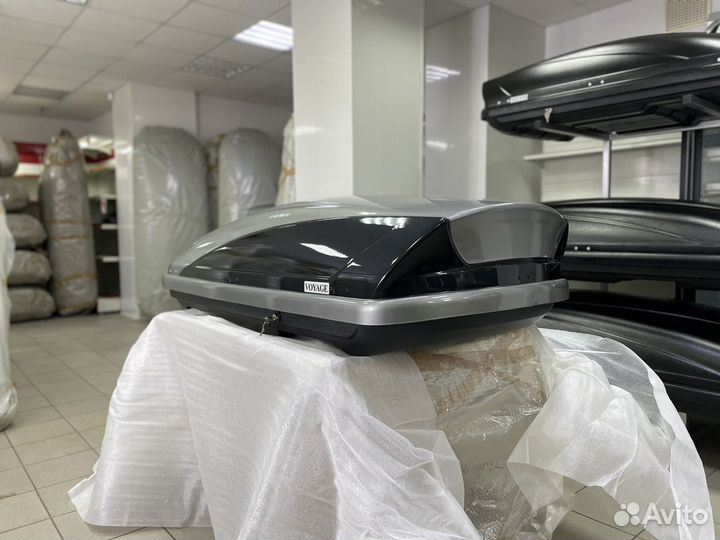 Автобокс Voyage 440л 175см цвет Титан с U глянец
