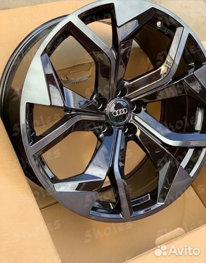 Литые диски Audi Q7 Q8 R22