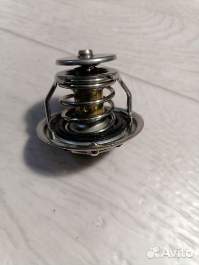 Термостат Nissan