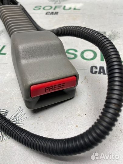 Ответная часть ремня безопасности задняя правая