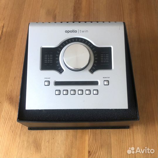 Внешняя звуковая карта Apollo Twin