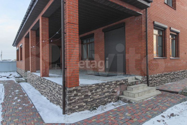 Коттедж 475,2 м² на участке 15 сот.