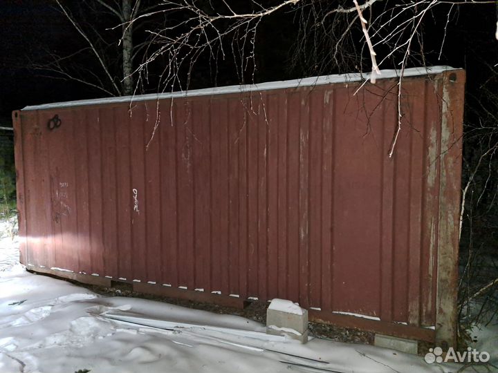 Контейнер 20 футов