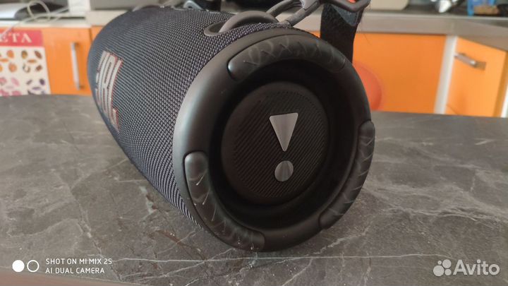 Колонка jbl xtreme 3 бу