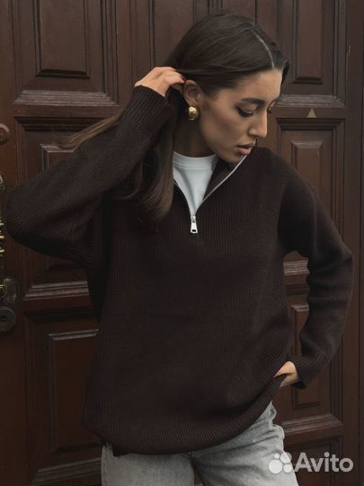 Свитер с боковой молнией