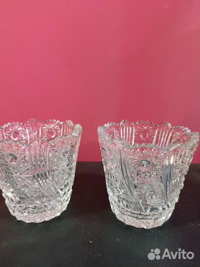Хрустальные вазы. Цена за обе