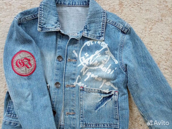 Джинсовая куртка