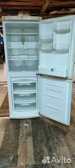 Холодильник двухкамерный LG