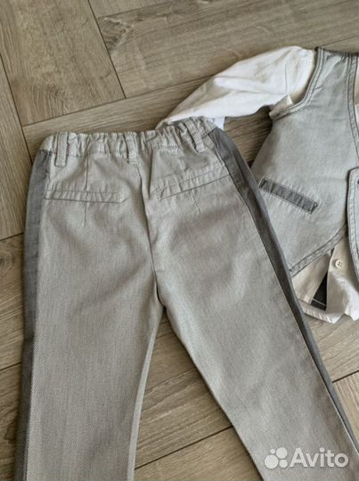 Костюм бомбический фирменный тройка 92-98 шикарный