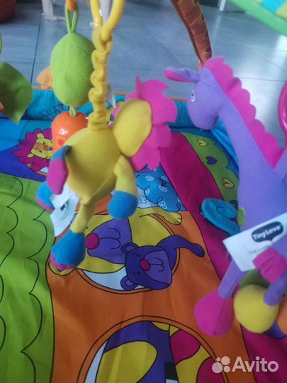 Развивающий коврик tiny love