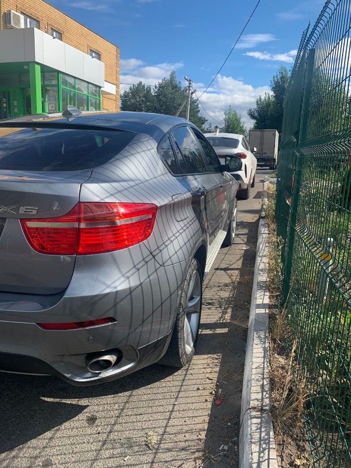 BMW X6: фото владельца