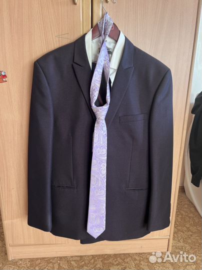 Мужской костюм тройка