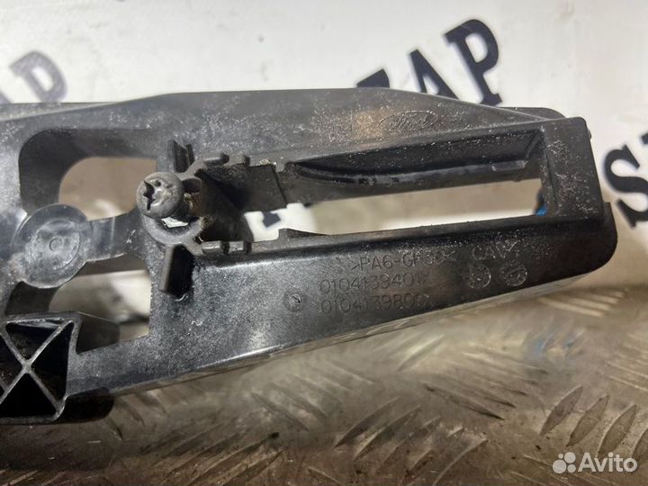Держатель ручки задний правый Ford Mondeo 5