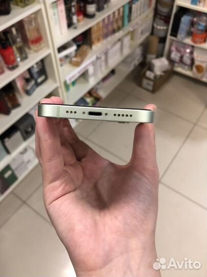 iPhone 12, 64 ГБ