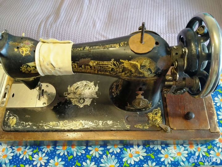 Швейная машина Singer