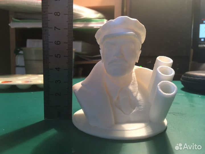 Бюст Ленина