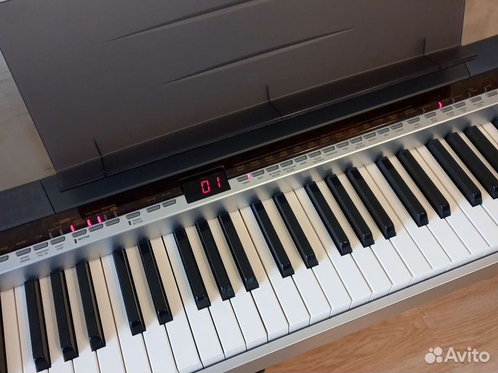 Цифровое пианино Casio Privia PX-200