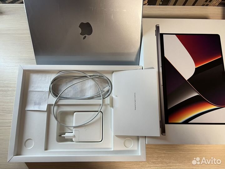 MacBook Pro 14 M1 Pro 16/512gb Ростест