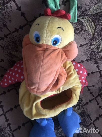 Пеликан на кроватку и мяч с рожками