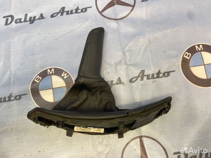 Кожух ручника Bmw 320I E90 N46B20BA 2006-08-29